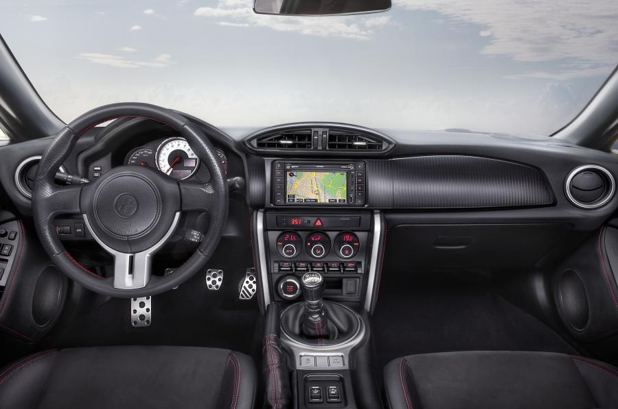  Toyota GT 86 2011 года  (фото 3 из 22)